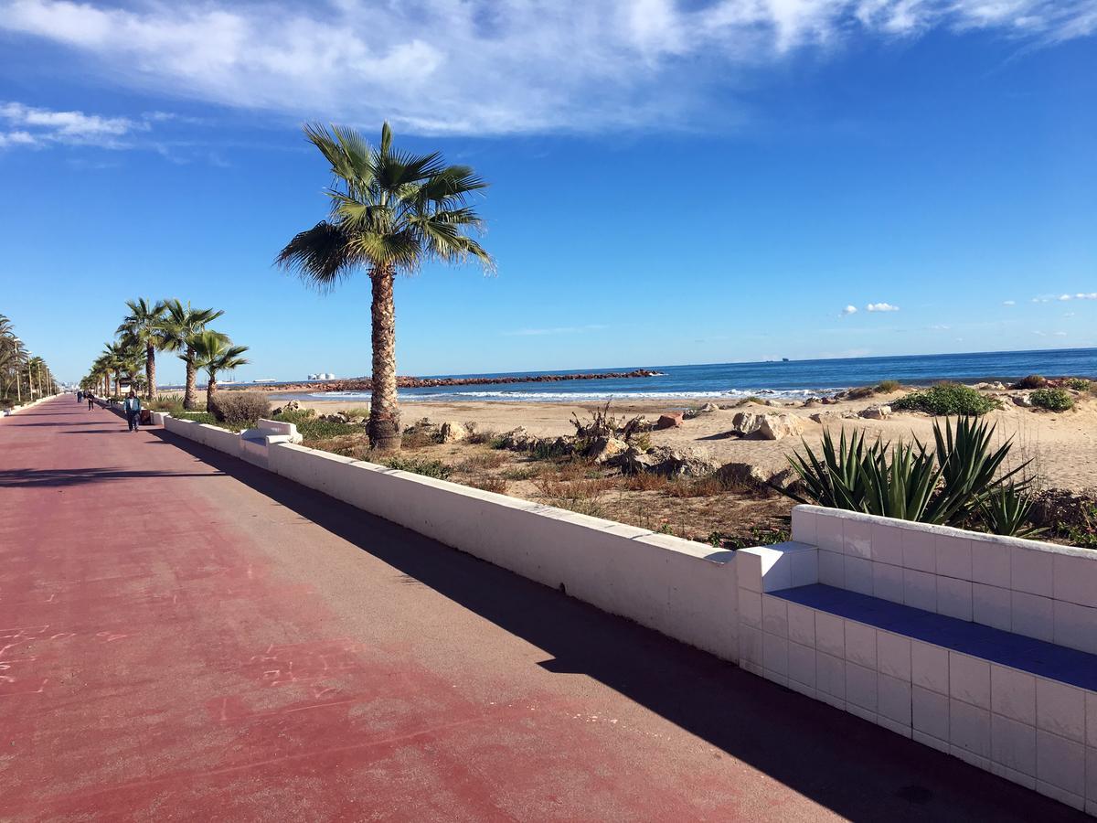 Apartamento Puigval ภายนอก รูปภาพ